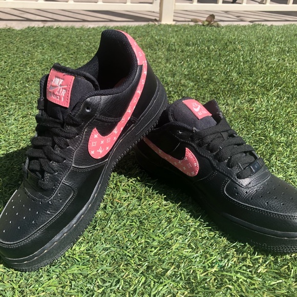 CUSTOM AIR FORCE 1s - Picture 2 of 6